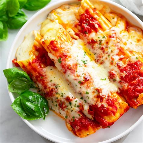 How does Baked Tomato Cheese Manicotti fit into your Daily Goals - calories, carbs, nutrition