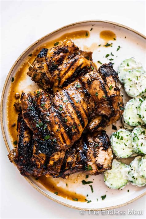 How does Balsamic Marinated Chicken on White Bun fit into your Daily Goals - calories, carbs, nutrition