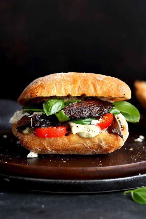 How does Balsamic Portobello Mushroom Sandwich fit into your Daily Goals - calories, carbs, nutrition