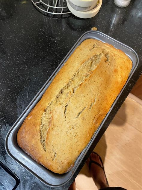 How does Banana Banana Bread fit into your Daily Goals - calories, carbs, nutrition