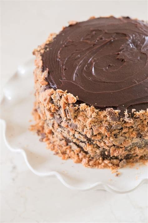 How does Banana Butterfinger Cake fit into your Daily Goals - calories, carbs, nutrition