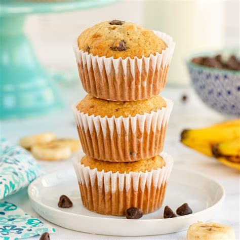 How does Banana Chip Cupcake fit into your Daily Goals - calories, carbs, nutrition