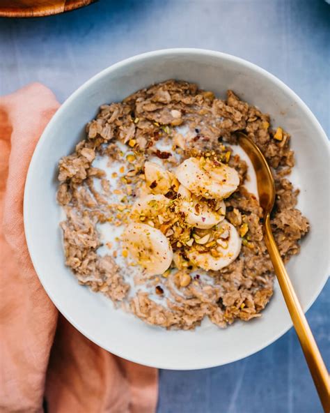 How does Banana Orange Oatmeal fit into your Daily Goals - calories, carbs, nutrition