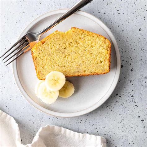 How does Banana Pound Cake fit into your Daily Goals - calories, carbs, nutrition