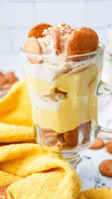 How does Banana Pudding Parfait (Small) fit into your Daily Goals - calories, carbs, nutrition