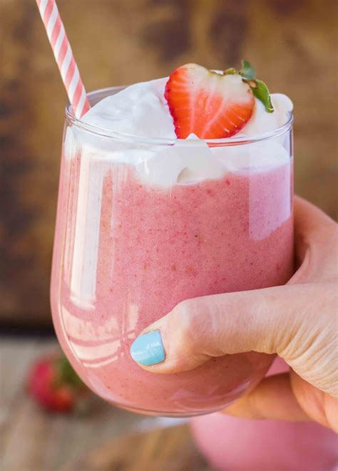 How does Banana Strawberry Frozen Yogurt Smoothie fit into your Daily Goals - calories, carbs, nutrition