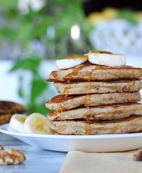 How does Banana Walnut Pancakes fit into your Daily Goals - calories, carbs, nutrition