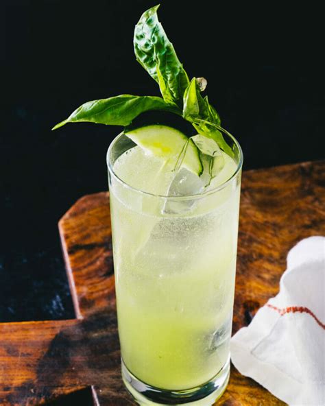 How does Basil Cucumber Collins fit into your Daily Goals - calories, carbs, nutrition