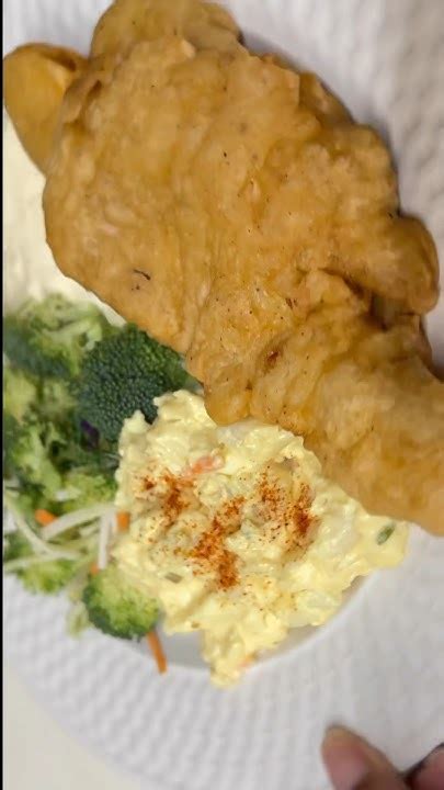 How does Batter Fried Flounder fit into your Daily Goals - calories, carbs, nutrition