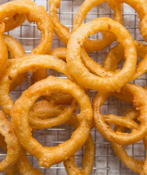 How does Battered Onion Rings (Large) fit into your Daily Goals - calories, carbs, nutrition