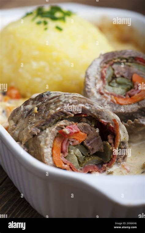 How does Bavarian Meat Dumplings fit into your Daily Goals - calories, carbs, nutrition