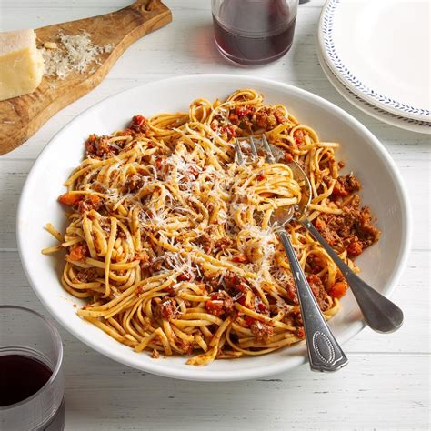 How does Beef Bolognese with Penne Pasta MEDIUM fit into your Daily Goals - calories, carbs, nutrition