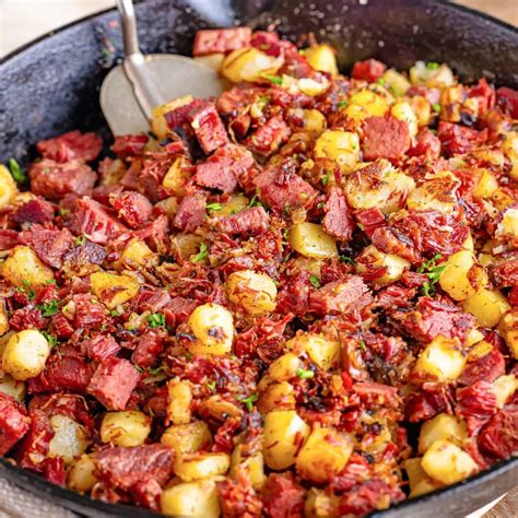 How does Beef Brisket Corned Hash 4 oz fit into your Daily Goals - calories, carbs, nutrition