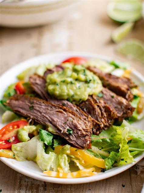 How does Beef Fajita Salad (14517.21) fit into your Daily Goals - calories, carbs, nutrition