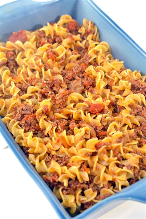 How does Beef Noodle Casserole fit into your Daily Goals - calories, carbs, nutrition