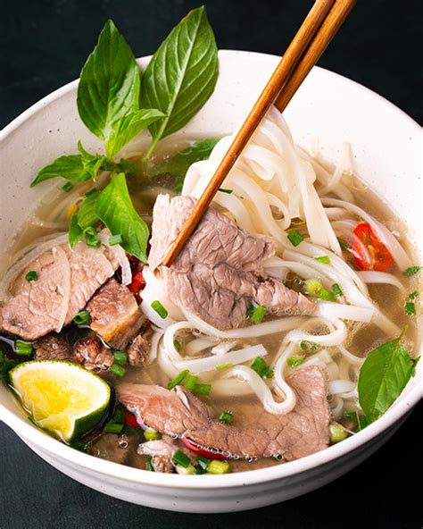 How does Beef Pho fit into your Daily Goals - calories, carbs, nutrition