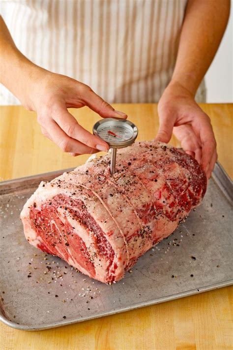 How does Beef Prime Rib 3 oz fit into your Daily Goals - calories, carbs, nutrition