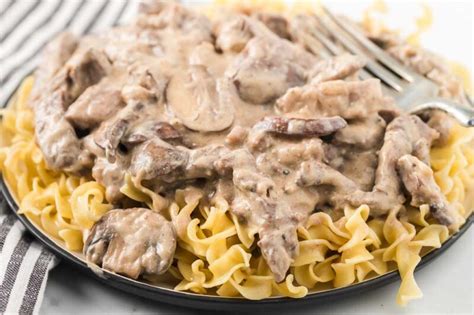 How does Beef Stroganoff with Egg Noodles fit into your Daily Goals - calories, carbs, nutrition