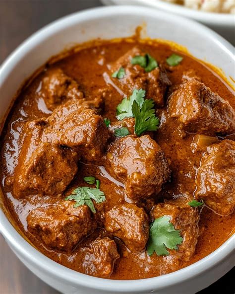 How does Beef Vindaloo fit into your Daily Goals - calories, carbs, nutrition