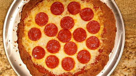 How does Bene Pepperoni Pizza fit into your Daily Goals - calories, carbs, nutrition