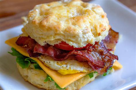 How does Biscuit with Bacon & Scrambled Egg Whites fit into your Daily Goals - calories, carbs, nutrition