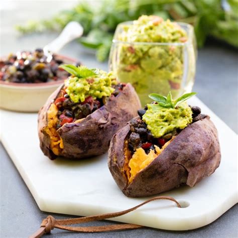 How does Black Bean Chili Stuffed Sweet Potato fit into your Daily Goals - calories, carbs, nutrition