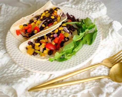 How does Black Bean Soft Taco fit into your Daily Goals - calories, carbs, nutrition