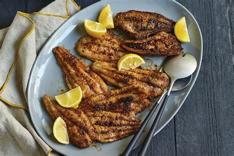 How does Blackened Catfish Pistolette fit into your Daily Goals - calories, carbs, nutrition