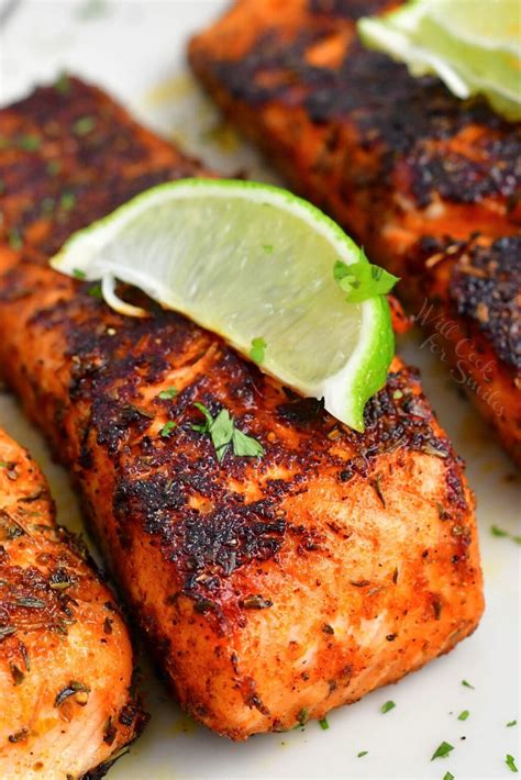 How does Blackened Salmon fit into your Daily Goals - calories, carbs, nutrition