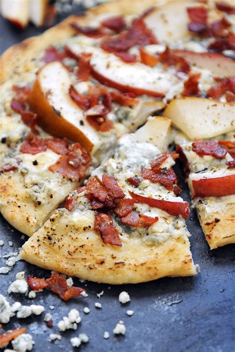 How does Blue Cheese and Bacon Pizza Wheat Crust fit into your Daily Goals - calories, carbs, nutrition