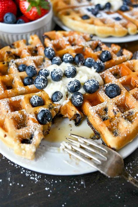 How does Blueberry Belgian Waffles fit into your Daily Goals - calories, carbs, nutrition