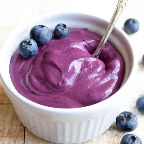 How does Blueberry Cream Cheese fit into your Daily Goals - calories, carbs, nutrition