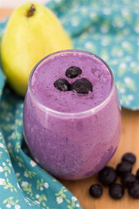 How does Blueberry Pear Smoothie fit into your Daily Goals - calories, carbs, nutrition