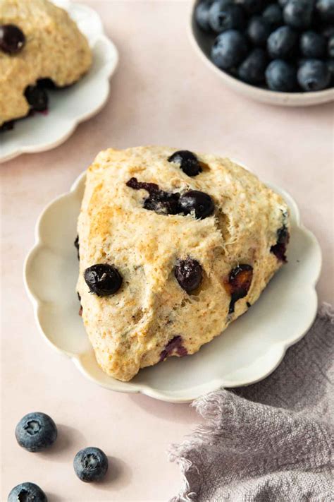 How does Blueberry Scones - Fresh Made fit into your Daily Goals - calories, carbs, nutrition