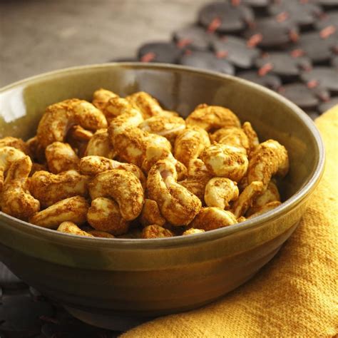 How does Bombay Curried Cashews fit into your Daily Goals - calories, carbs, nutrition