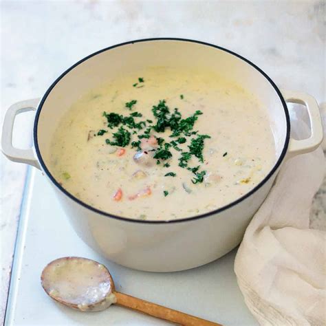 How does Boston Clam Chowder Soup fit into your Daily Goals - calories, carbs, nutrition