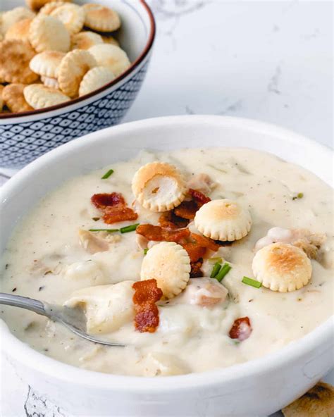 How does Boston Clam Chowder fit into your Daily Goals - calories, carbs, nutrition