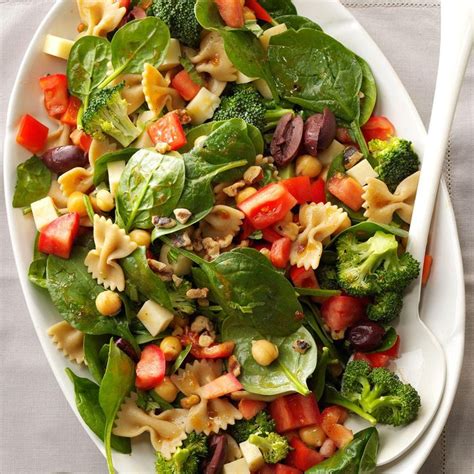 How does Bow Tie Spinach Carbonara Salad fit into your Daily Goals - calories, carbs, nutrition