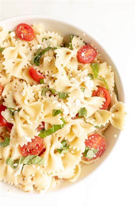 How does Bowtie Pasta fit into your Daily Goals - calories, carbs, nutrition