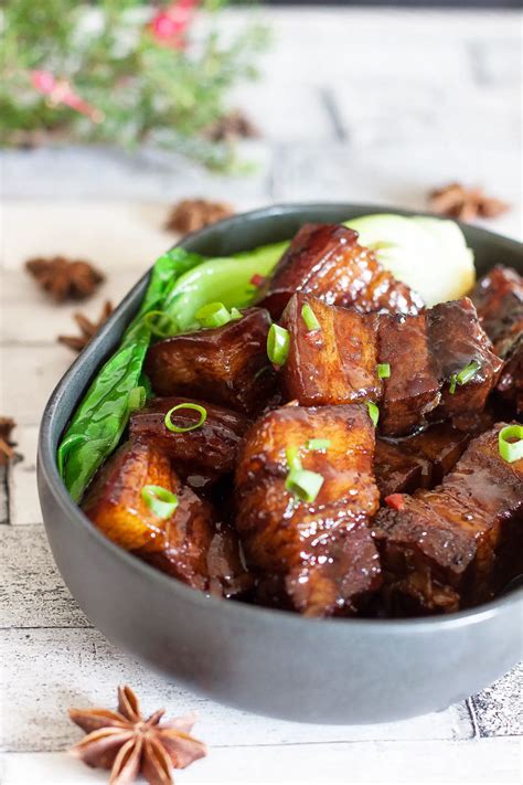 How does Braised Pork Belly fit into your Daily Goals - calories, carbs, nutrition