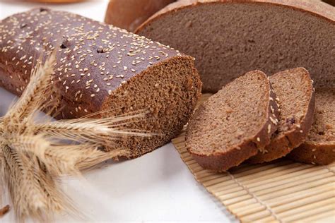 How does Bran Bread fit into your Daily Goals - calories, carbs, nutrition