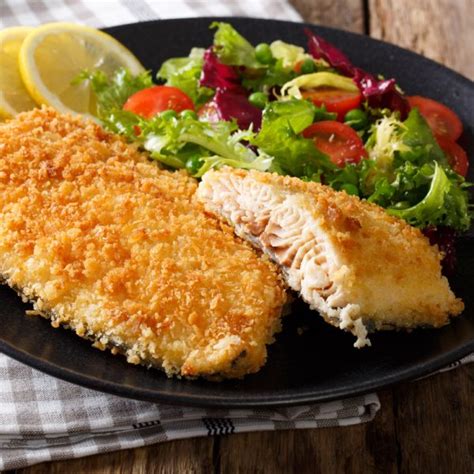 How does Breaded Fish Wrap fit into your Daily Goals - calories, carbs, nutrition