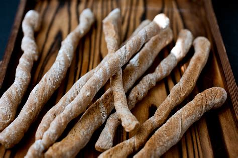 How does Breadsticks fit into your Daily Goals - calories, carbs, nutrition