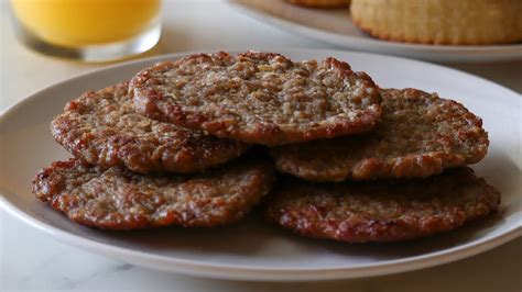 How does Breakfast Beef Patties fit into your Daily Goals - calories, carbs, nutrition