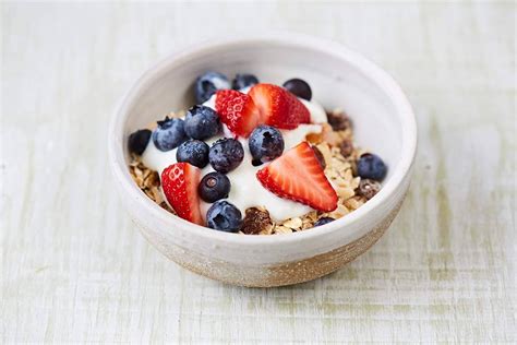 How does Breakfast Cereal fit into your Daily Goals - calories, carbs, nutrition