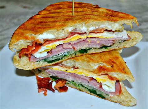 How does Breakfast Panini fit into your Daily Goals - calories, carbs, nutrition