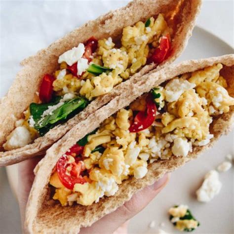 How does Breakfast Pita fit into your Daily Goals - calories, carbs, nutrition