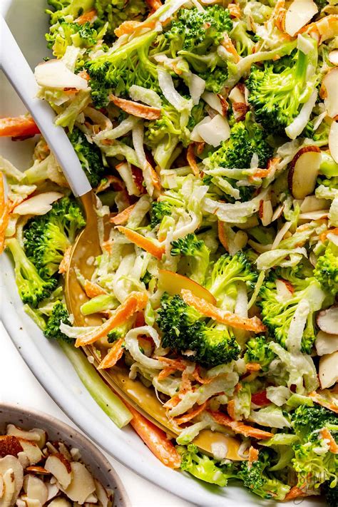 How does Broccoli Slaw & Kale Salad fit into your Daily Goals - calories, carbs, nutrition