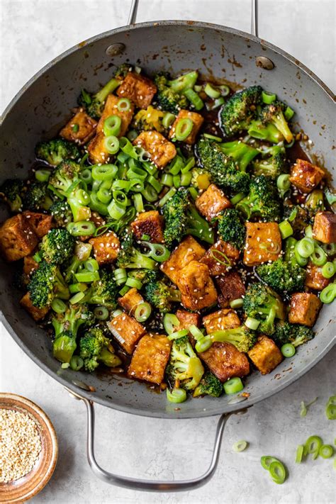 How does Broccoli Tofu Stir-Fry, over Rice fit into your Daily Goals - calories, carbs, nutrition
