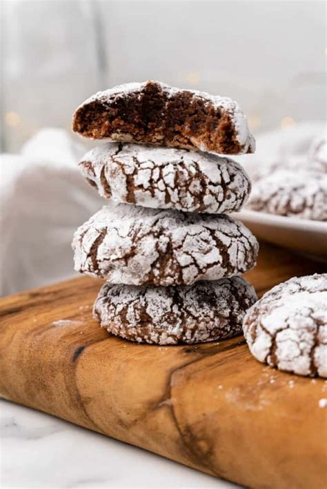 How does Brownie Crinkle Cookies fit into your Daily Goals - calories, carbs, nutrition